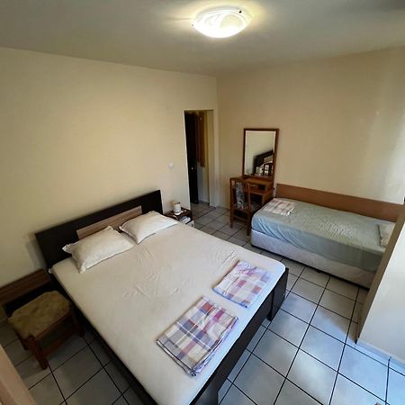 Dvete Brezi Hotel Burgas ภายนอก รูปภาพ