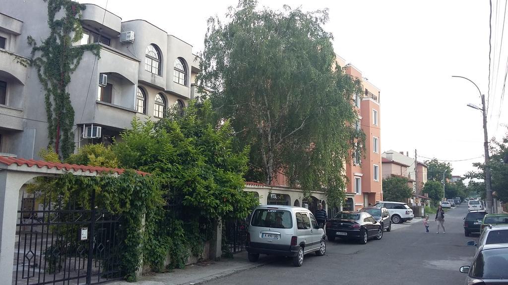 Dvete Brezi Hotel Burgas ภายนอก รูปภาพ
