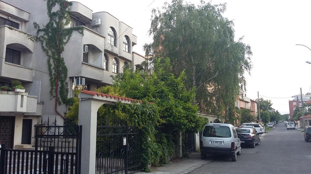 Dvete Brezi Hotel Burgas ภายนอก รูปภาพ